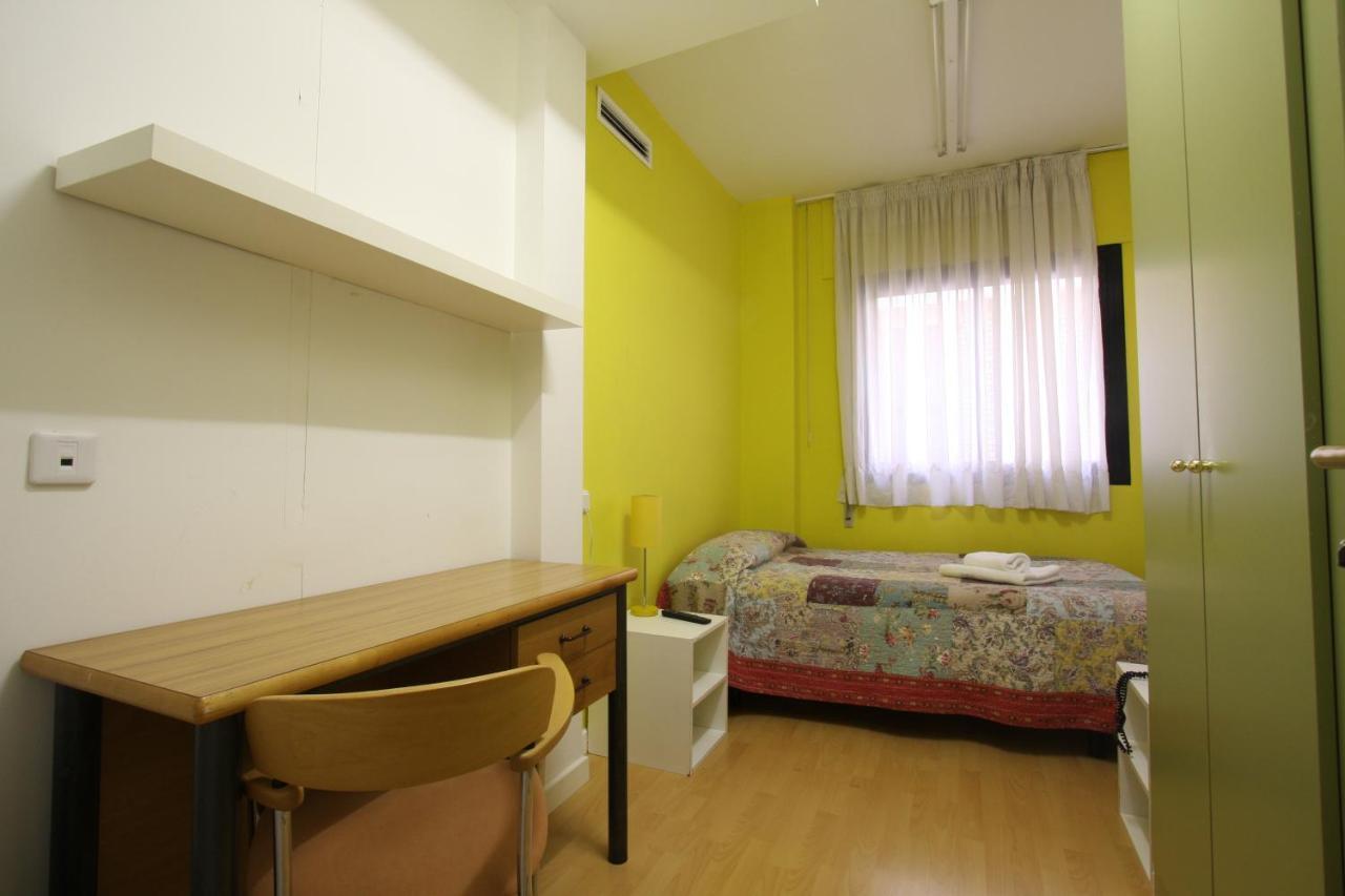 Residencia Universitaria Tagaste Barcelona Bagian luar foto