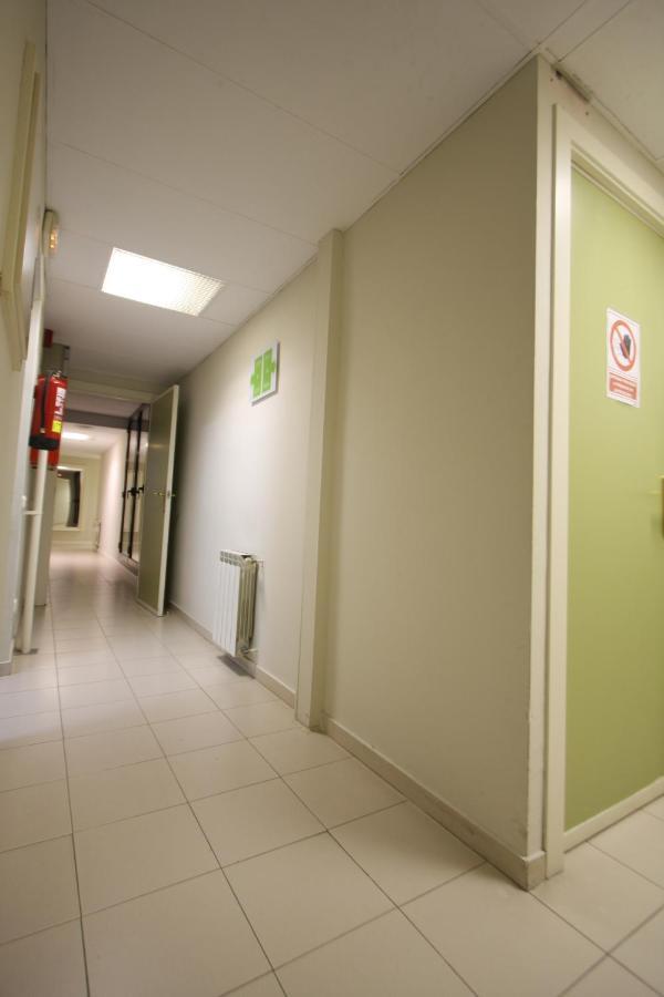 Residencia Universitaria Tagaste Barcelona Bagian luar foto