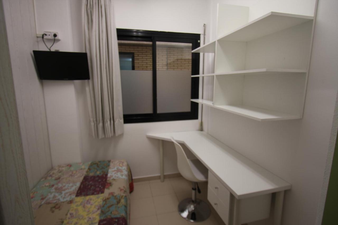 Residencia Universitaria Tagaste Barcelona Bagian luar foto