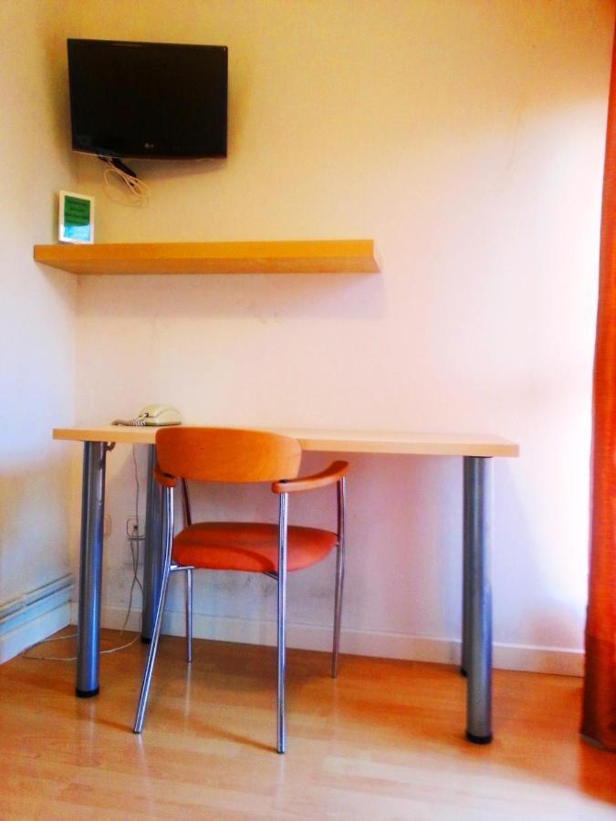 Residencia Universitaria Tagaste Barcelona Ruang foto