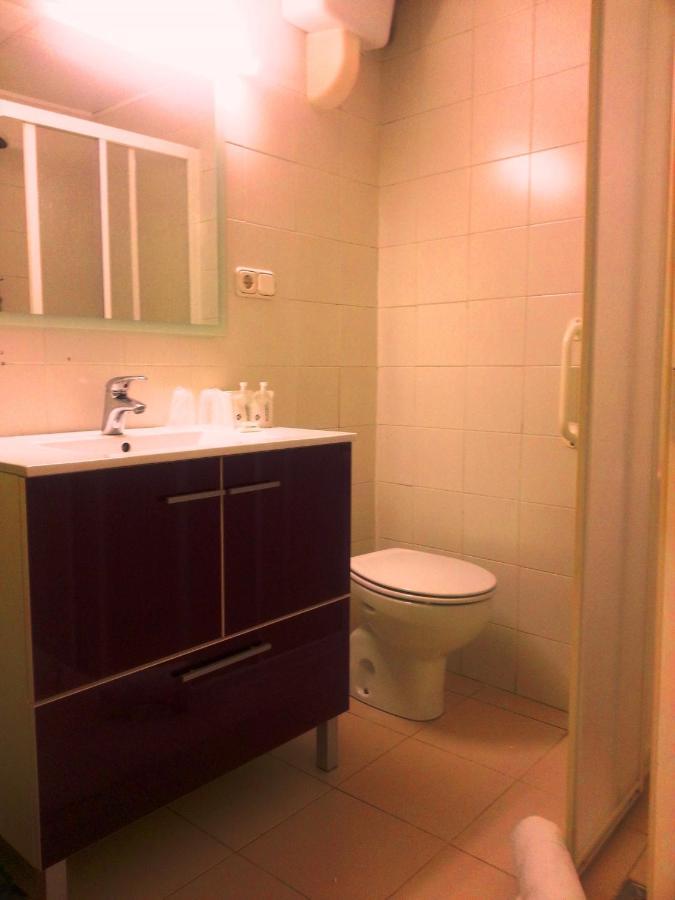Residencia Universitaria Tagaste Barcelona Ruang foto