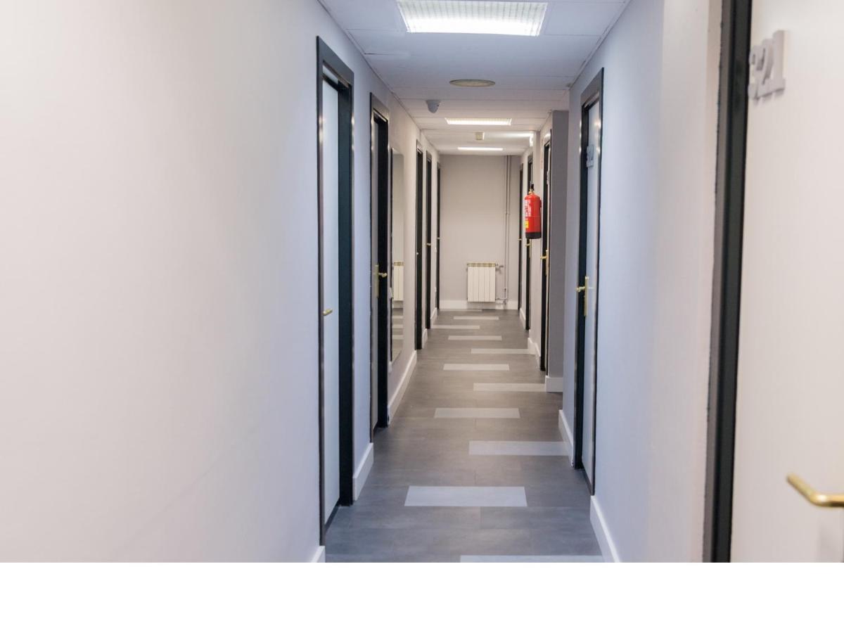Residencia Universitaria Tagaste Barcelona Ruang foto