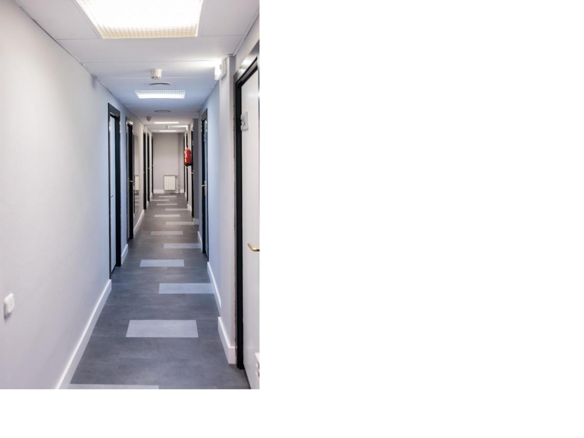 Residencia Universitaria Tagaste Barcelona Bagian luar foto