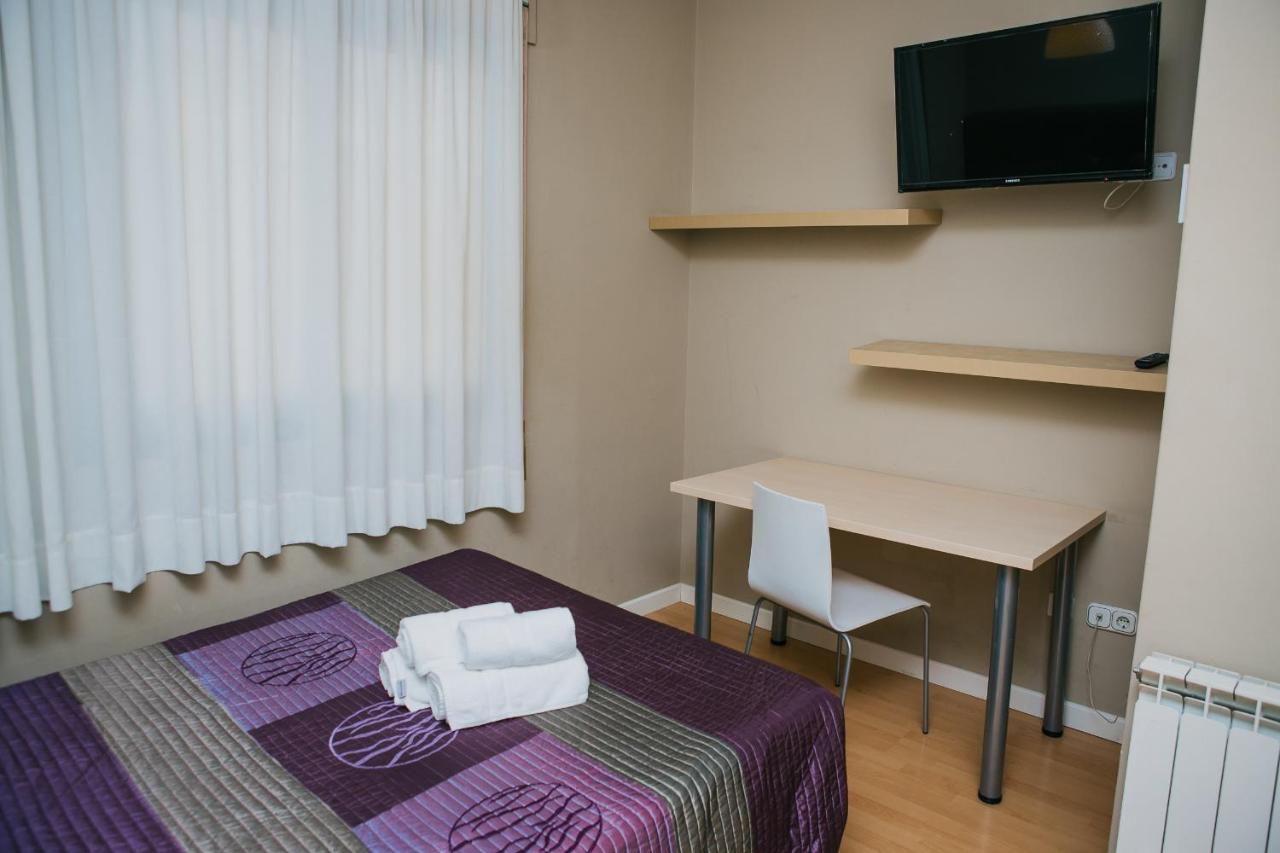 Residencia Universitaria Tagaste Barcelona Bagian luar foto